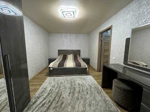 квартира за адресою В'ячеслава Чорновола вул., 2б