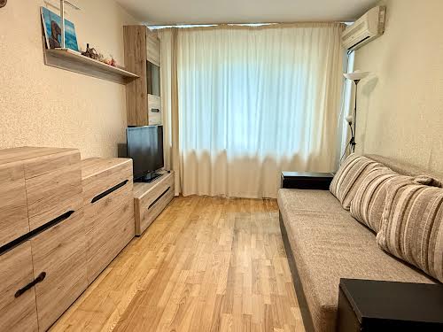 квартира по адресу Озёрная ул., 12