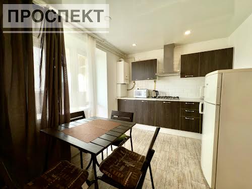 квартира за адресою Свободи просп. (Прокоф'єва), 49