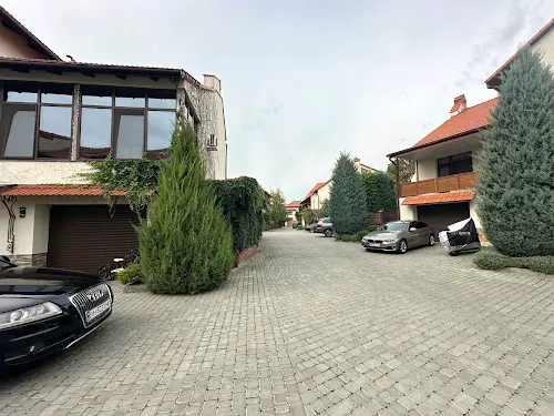 будинок за адресою Сергія Єфремова вул. (Академіка Вавілова)