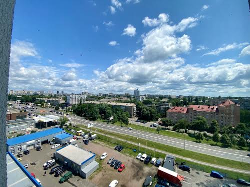 квартира за адресою Івана Сокура пров., 1