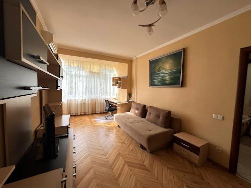 квартира за адресою Святотроїцька вул., 23