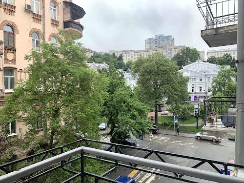 квартира за адресою Заньковецької вул., 5/2