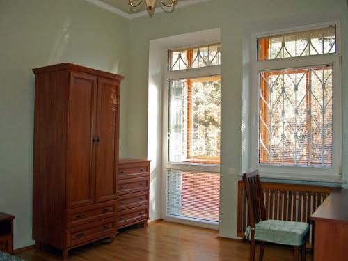 квартира за адресою Обсерваторна вул., 10