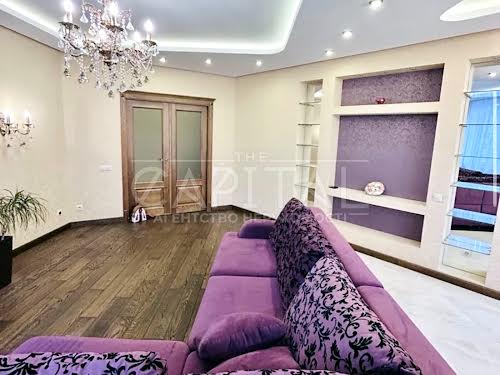 квартира за адресою Анни Ахматової вул., 30