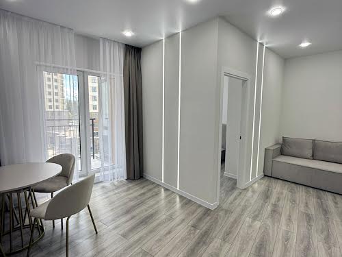 квартира за адресою Краснова вул., 3