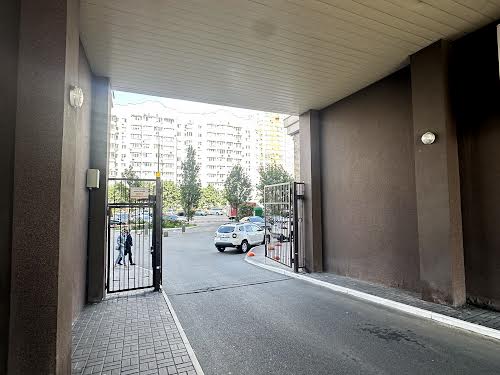 комерційна за адресою Степана Рудницького вул. (Академіка Вільямса), 19/14