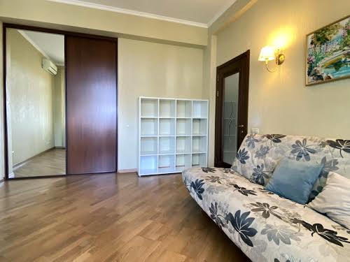 квартира по адресу Киев, Лабораторная ул., 8