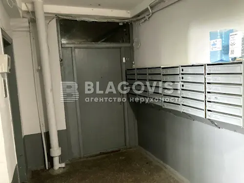 квартира за адресою Леся Курбаса просп., 18