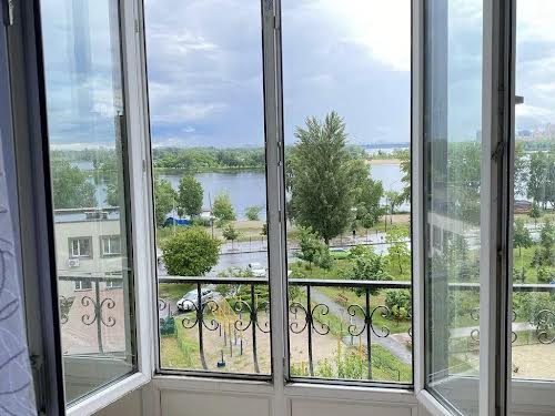 квартира за адресою Прирічна вул., 5