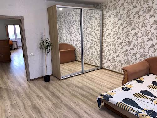 квартира за адресою Панаса Мирного вул., 24