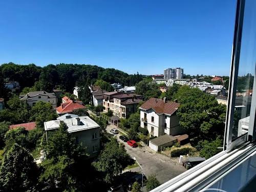 квартира по адресу Крушельницких ул., 12