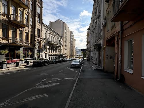 квартира по адресу Малая Житомирская ул., 5