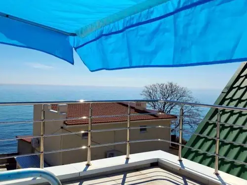 будинок за адресою Берегова вул., 10