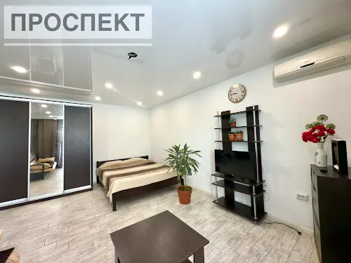 квартира за адресою Свободи просп. (Прокоф'єва), 49