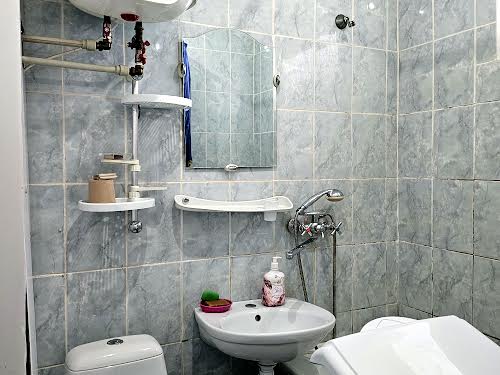 квартира за адресою Крошенська вул., 46