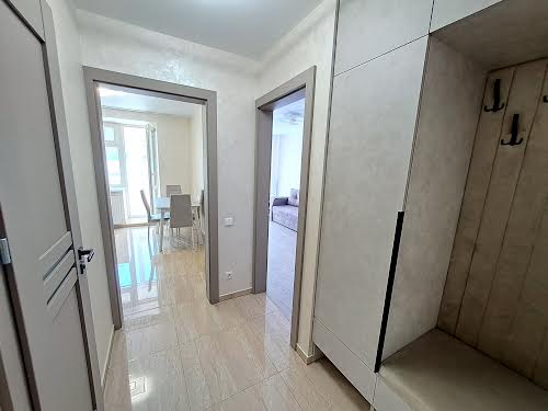 квартира за адресою Степана Бандери просп., 83-А