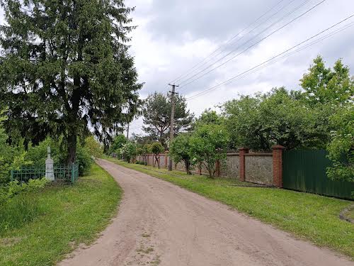 участок по адресу Центральна