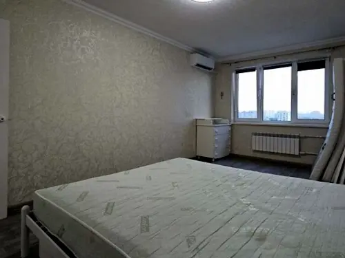 квартира за адресою Мілютенка вул., 42