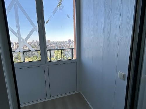 квартира за адресою Богатирська вул., 6а