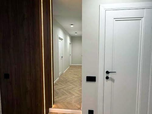 квартира за адресою Юхновського, 27