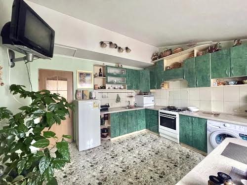 квартира за адресою Коновальця вул., 3