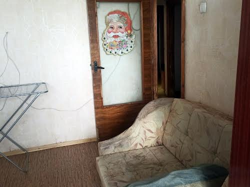 кімната за адресою Тополина вул., 1
