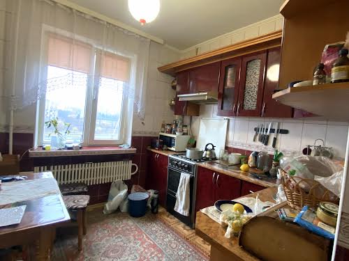 квартира за адресою Максима Залізняка вул., 12