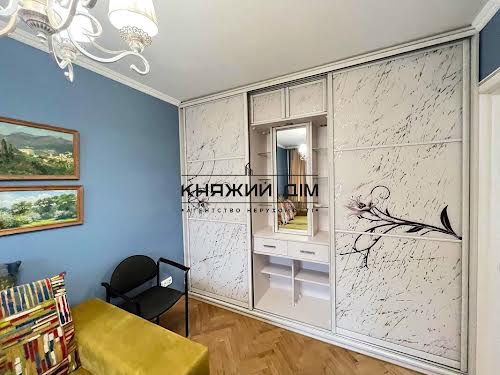 квартира за адресою Машинобудівна вул., 8