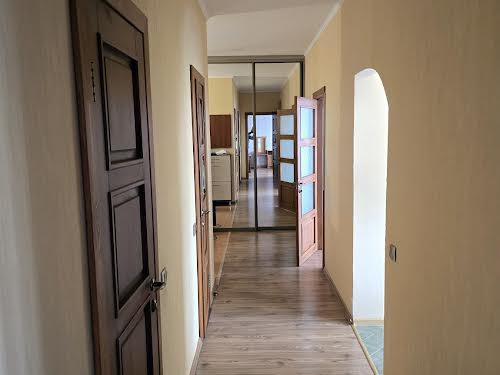 квартира по адресу Олены Пчилки ул., 2
