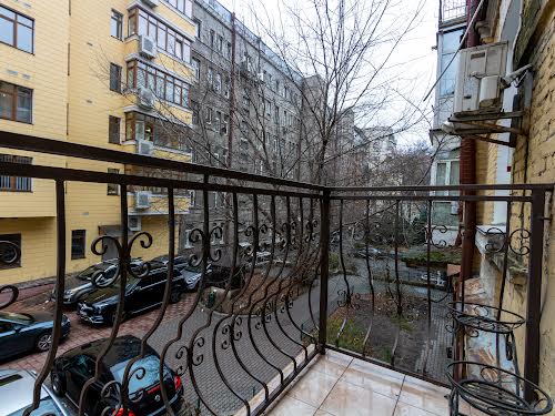 квартира за адресою Івана Франка вул., 15