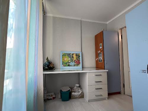 квартира за адресою Рятувальників вул., 33