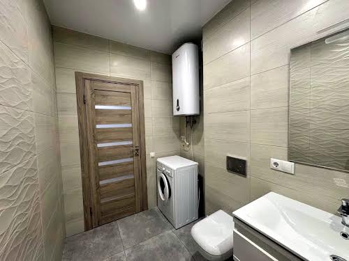 квартира за адресою Ревуцького вул., 40-Г