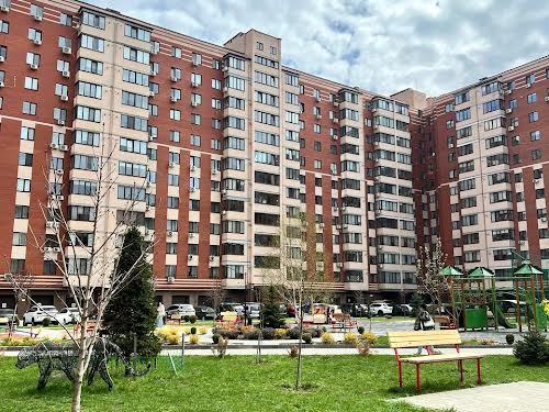 квартира за адресою Співдружності вул., 1