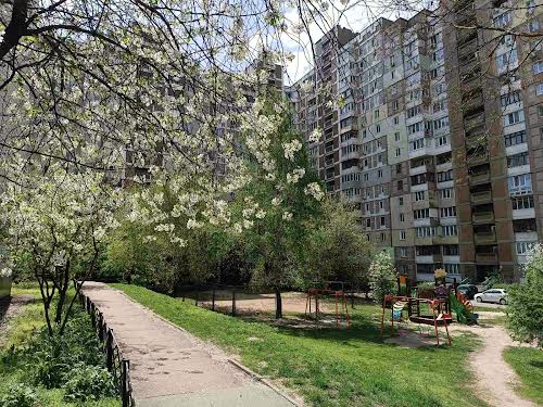 квартира за адресою Миколи Ушакова вул., 16