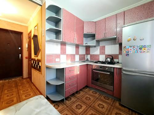 квартира за адресою пр-т Л.Українки, 72