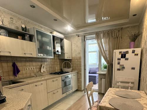 квартира за адресою Рибальська вул., 8