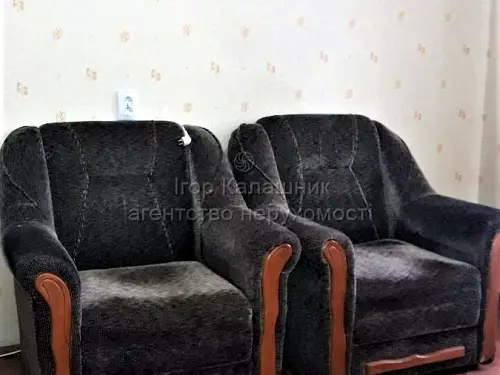 квартира по адресу Ревуцкого ул., 42-Б