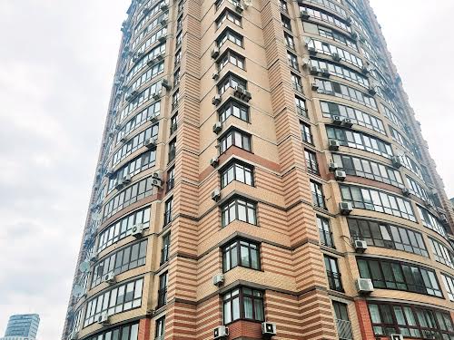 квартира за адресою Панаса Мирного вул., 28-А