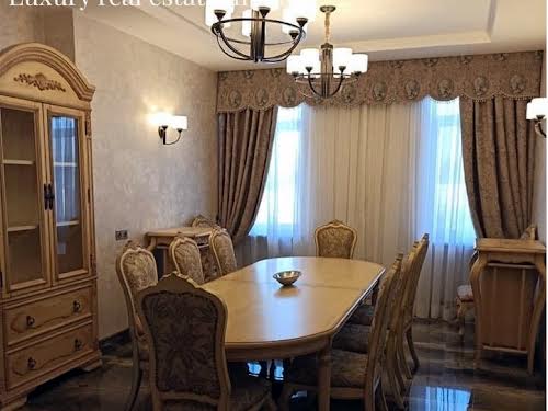 будинок за адресою Береговая, 33