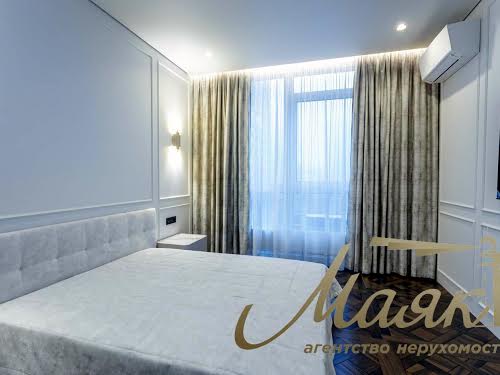 квартира за адресою Джона Маккейна вул. (Івана Кудрі), 1