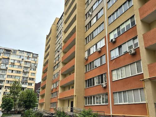 квартира за адресою Академіка Сахарова вул., 16а