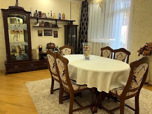 будинок за адресою с. Циганівці, Центральна, 20