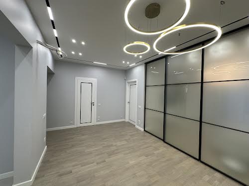 квартира за адресою Михайла Максимовича вул. (Онуфрія Трутенка), 26б