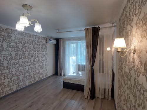 квартира за адресою Казарського вул., 1Б