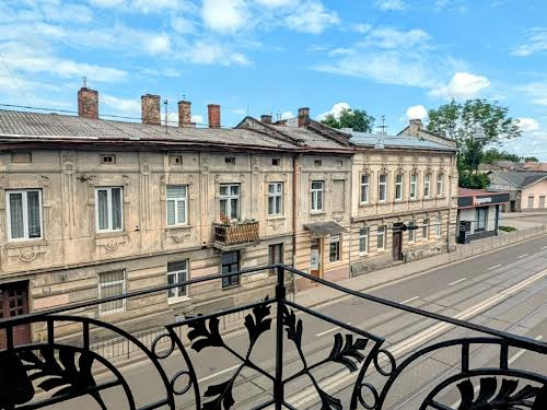 квартира за адресою Богдана Хмельницького вул., 64