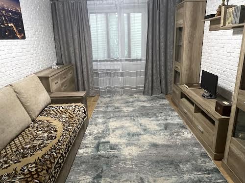 квартира по адресу Ивана Пулюя ул., 18