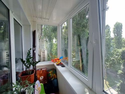 квартира за адресою Солідарна вул., 2