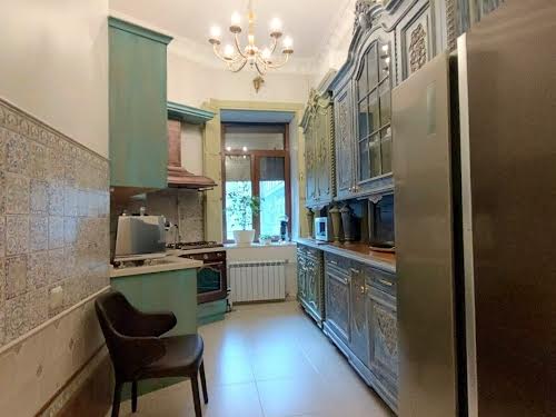 квартира за адресою Михайлівська вул., 24В