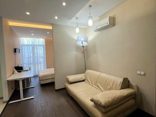 квартира за адресою Регенераторна вул., 4